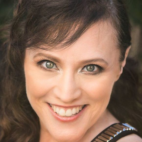 Meet your Posher, Debby - Picture 1 of 1